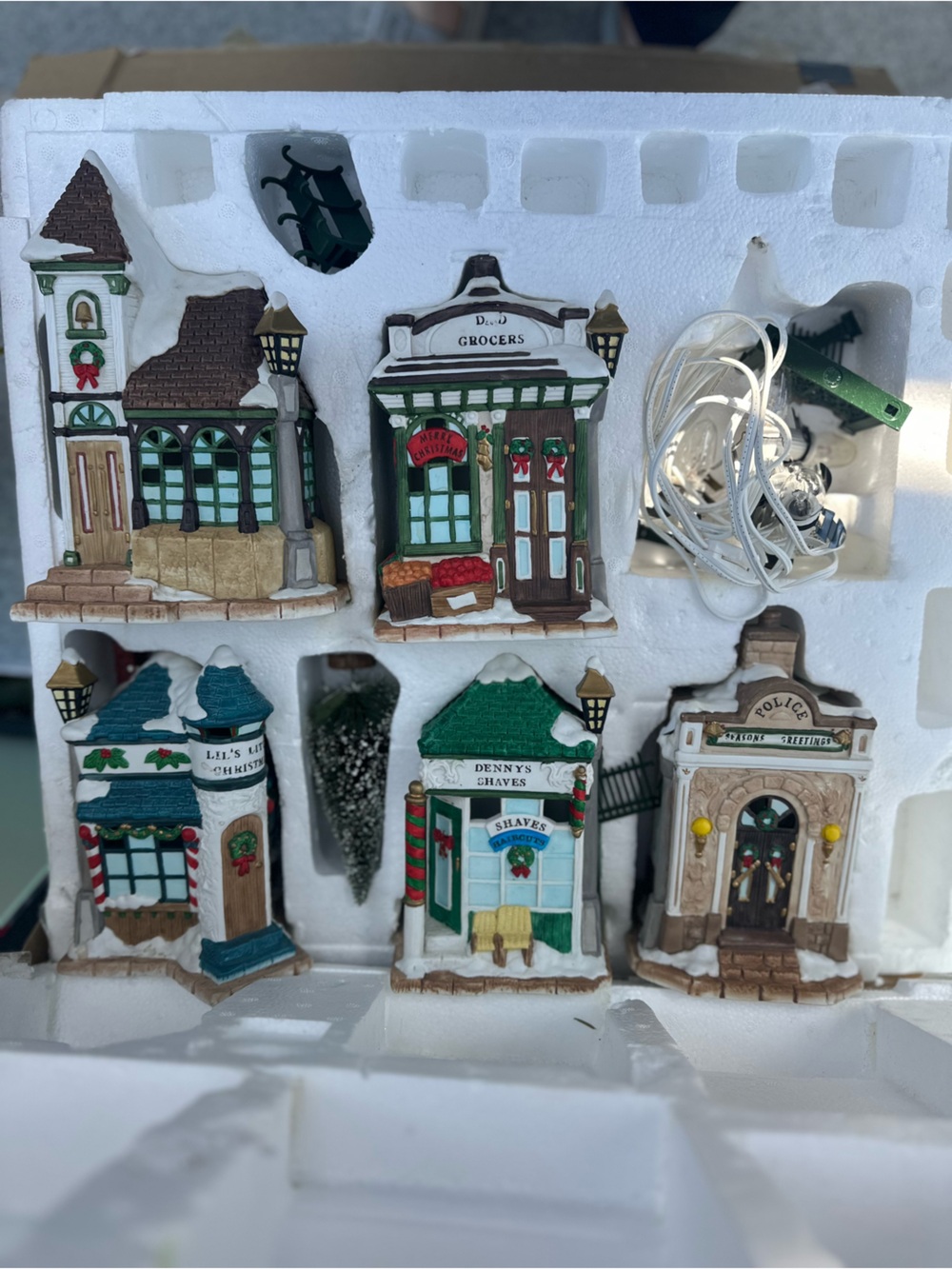 Ceramic Holiday Village House Set - Green and White